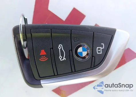 2025 BMW 3 Series 330I xDrive z USA, uszkodzony, nr VIN 3MW89CW0XS8F49860